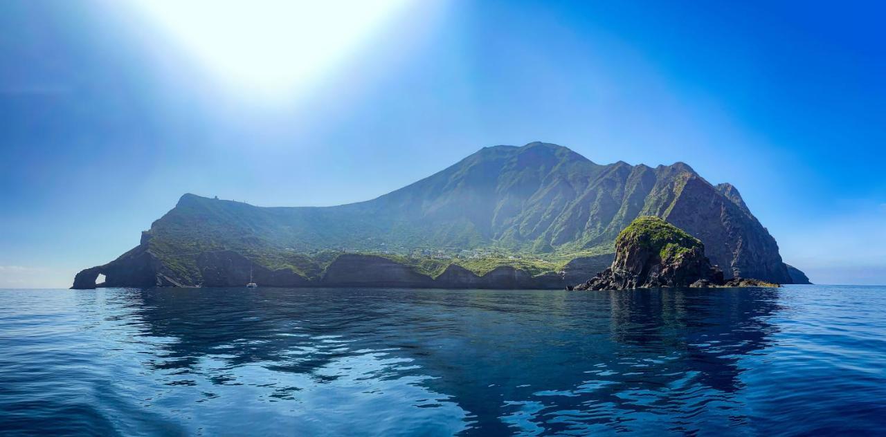 Agriturismo Al Cappero Malfa  Eksteriør bilde
